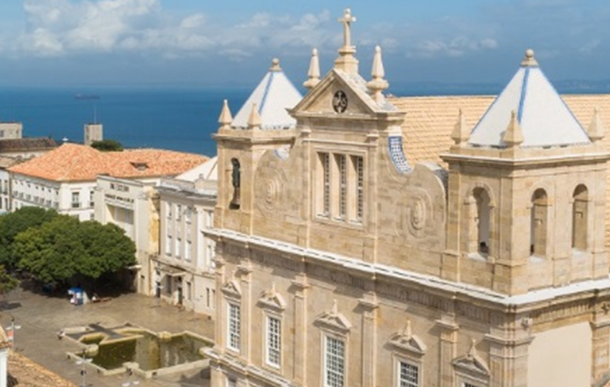 Selos e fotos: a catedral primacial do Brasil em destaque após restauração