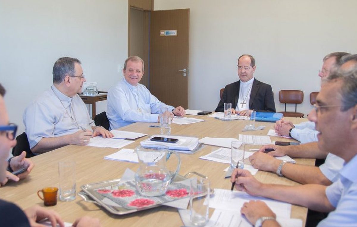 Presidência da CNBB realiza primeira reunião na sede da entidade, em Brasília